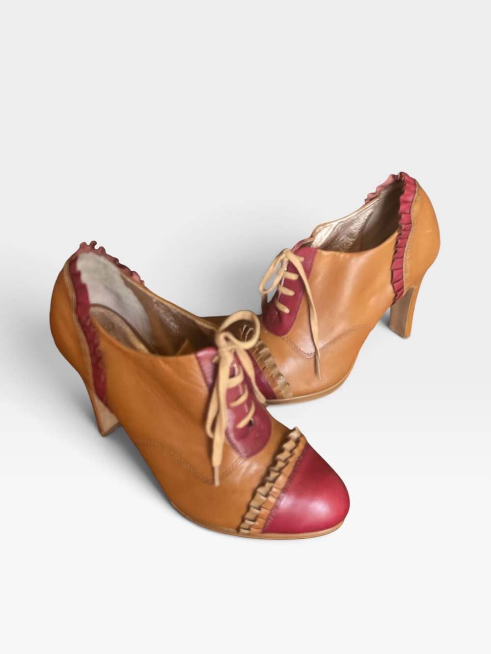 Anthropologie Miss Albright Bordeaux Ruffled Oxford Heels Size: 8